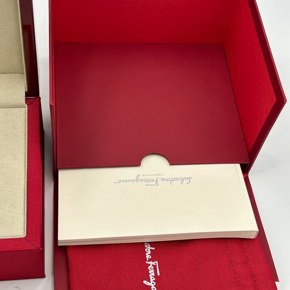 Women’s Salvatore Ferragamo Gancini  quartz women’s gold tone stainless watch main image 4